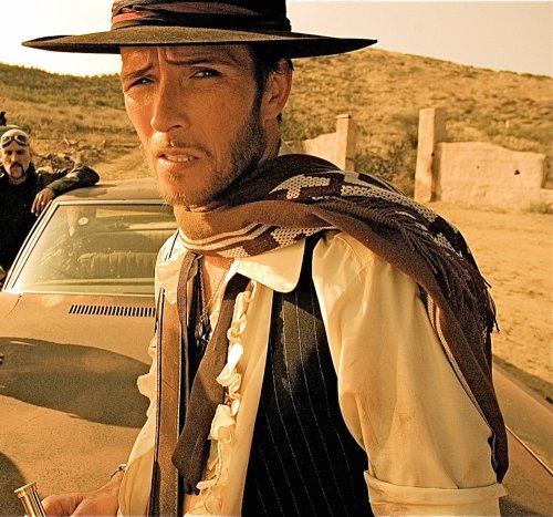 Velvet Revolver: She Builds Quick Machines (2007)