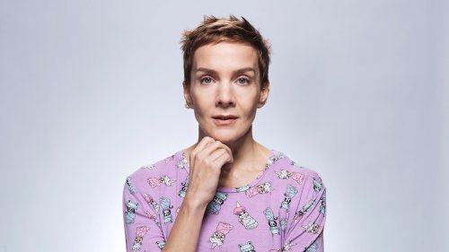 Yökylässä Maria Veitola