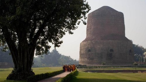 Walk with the Master: The Story of the Sites of the Buddha (2010)