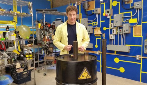 Science Max: Experiments at Large (2015)